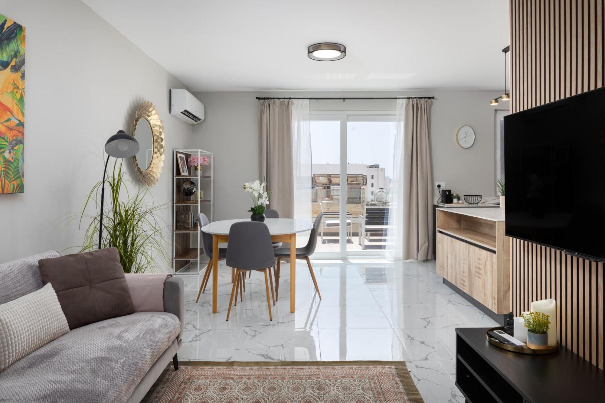 Modern 2Br Cosy Apartment With Large Terrace - Close To Manoel Island & Tigne Shopping Mall سليمة المظهر الخارجي الصورة